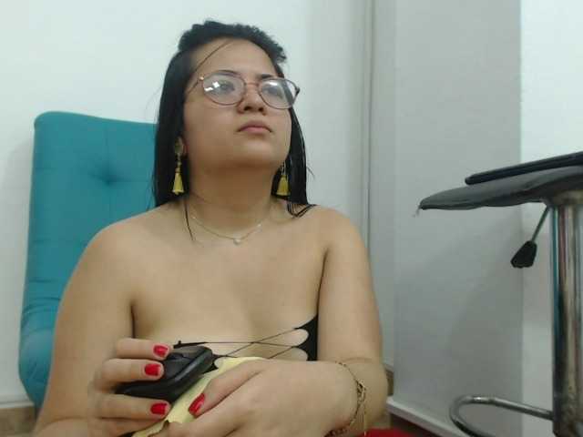 Kuvat Violetaloving hello lovers im violeta fun girl with big ass make me wet and show naked --LUSH ON --MAKE ME MOAN buy controle me toy and make me cum *i love roleplay and play oil * i do anal squrit and play pussy *I HAVE BIG CURVES AND CUTEFEET