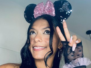 Eroottinen videokeskustelu VioletAss