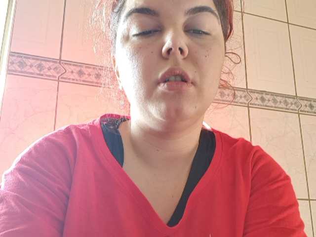 Lähettää kuvakaappauksia VioletBoobs