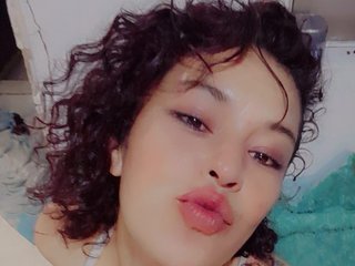 Eroottinen videokeskustelu violeteevans