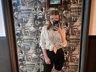 Eroottinen videokeskustelu vishenka444