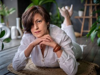 Eroottinen videokeskustelu Vivian-Violet