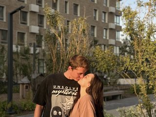 Eroottinen videokeskustelu TomPolly