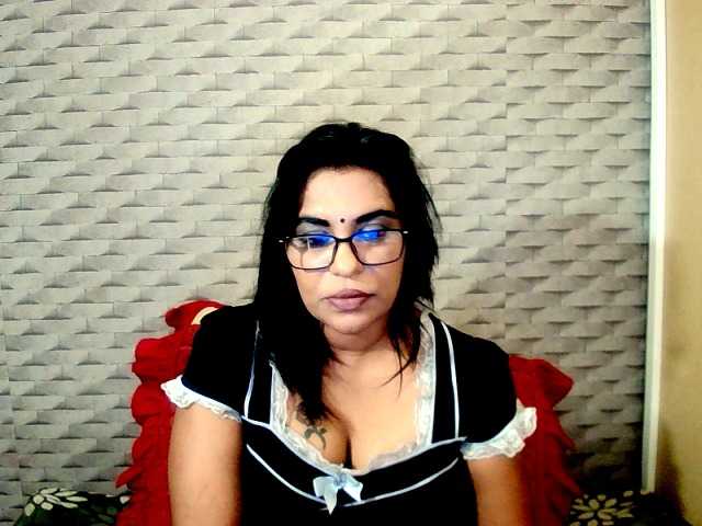 Kuvat Wetindian23 " #indian #squirt #dirty #bbw #hairy undress me make me yours"