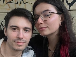 Eroottinen videokeskustelu William-and-Kitty