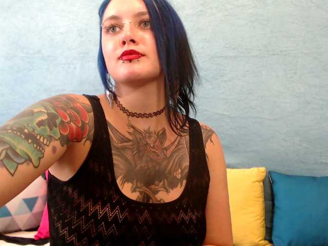 Lähettää kuvakaappauksia xExoticGirlx
