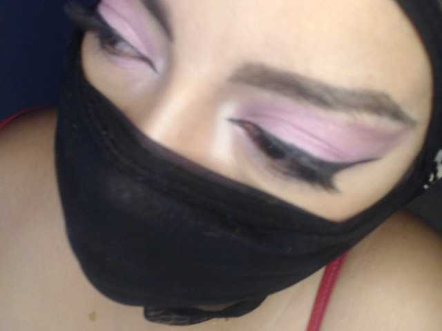 Lähettää kuvakaappauksia Xia-Nefert