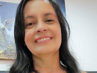 Eroottinen videokeskustelu XimenaHot