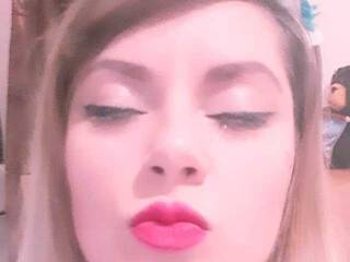 Eroottinen videokeskustelu XLiaXxx