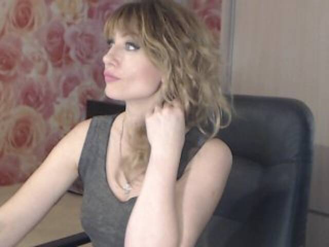 Lähettää kuvakaappauksia RrredQueen