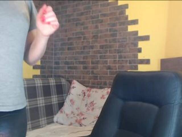 Lähettää kuvakaappauksia RrredQueen