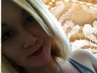 Eroottinen videokeskustelu xrosalinax