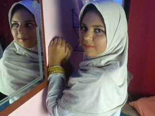 Eroottinen videokeskustelu YaminaIssawi