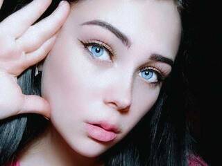 Eroottinen videokeskustelu YanaGrotesk