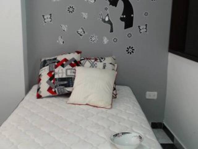 Lähettää kuvakaappauksia yanet-evans18