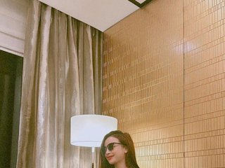 Eroottinen videokeskustelu Yang-Myy