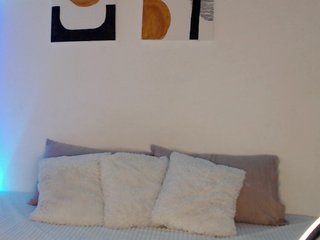 Eroottinen videokeskustelu yaslove