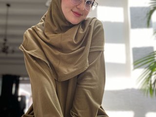 Eroottinen videokeskustelu YasminHanni