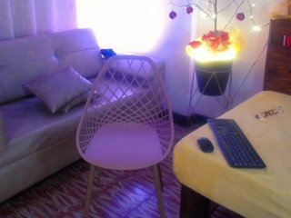 Eroottinen videokeskustelu Yeseniaa25