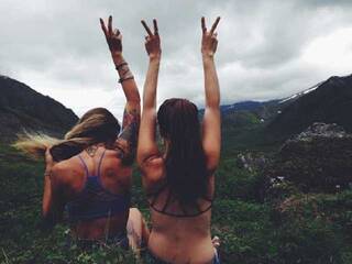 Eroottinen videokeskustelu YourasianGirl