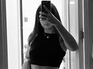 Eroottinen videokeskustelu KristinaMedow