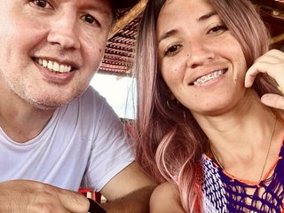 Eroottinen videokeskustelu YovannaFoxCo