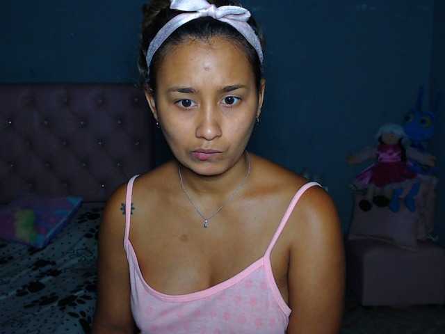 Kuvat yummyqueenx couple show privately do not miss it for just 1000