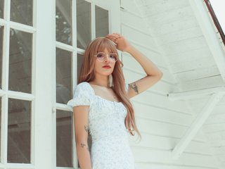 Eroottinen videokeskustelu YuqiSun