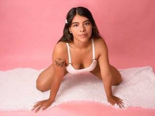 Eroottinen videokeskustelu YvonneCollins