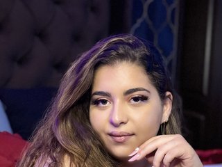 Eroottinen videokeskustelu ZoeBellee