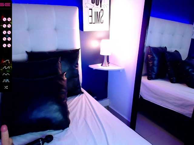 Lähettää kuvakaappauksia ZoeBolton