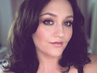 Eroottinen videokeskustelu ZoeX0