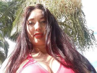 Eroottinen videokeskustelu ZORAIDAHOTDIR